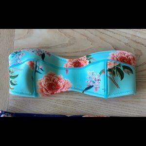 Triangl Delilah floral bikini top